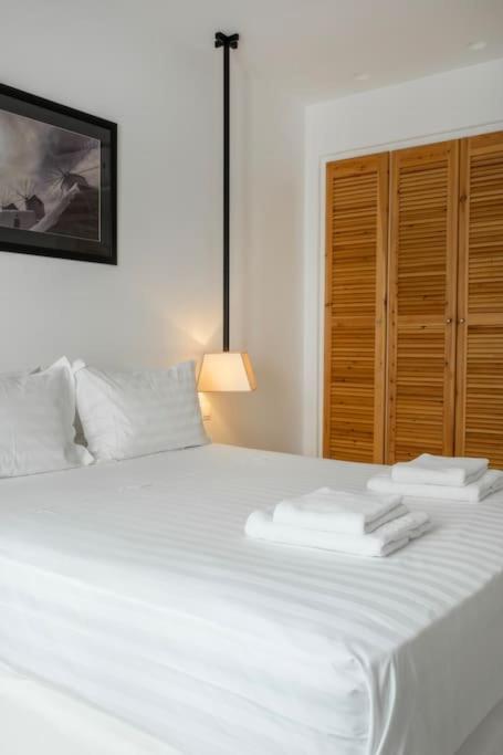Luxury Apartment Center Of Mykonos Town - Sleeps 4 Exteriör bild